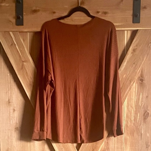 White Birch L/S Ribbed Top w/chest pocket, Rust, NWOT - never worn - Picture 3 of 5